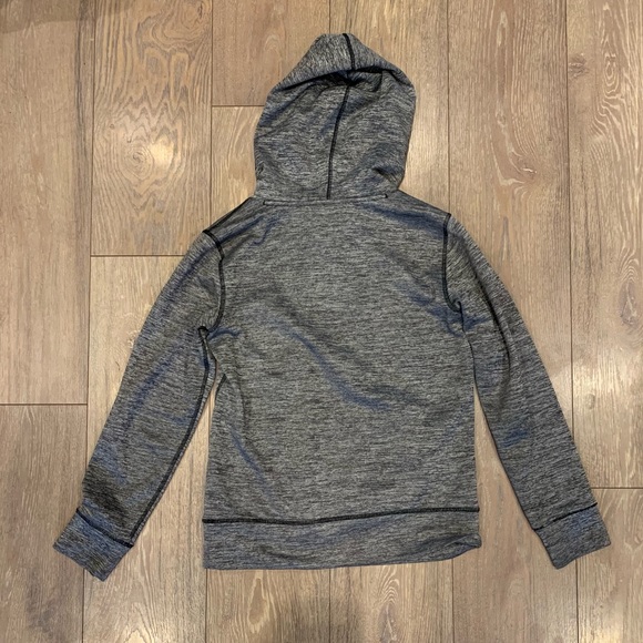 Under armor sweater - Picture 4 of 5